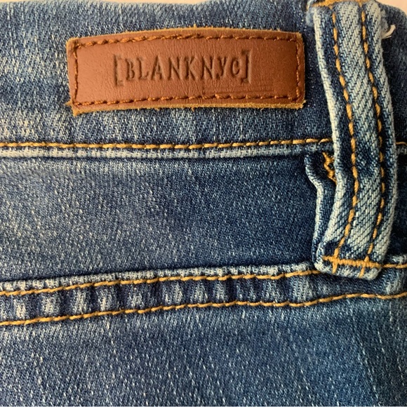 Blank NYC The Reade Crop Mid Rise Distressed Skinny Jeans Women's Size 29 - Picture 6 of 8
